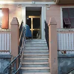 La Porta Accanto A Soli 900 Mt Dal Gaslini