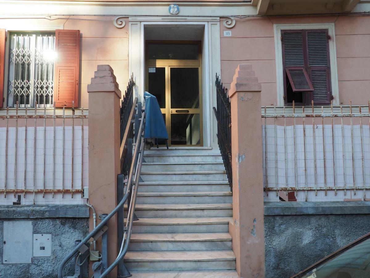 Apartment La Porta Accanto A 900 Mt Dal Gaslini